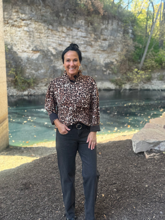 Leopard shirt with black cuffs