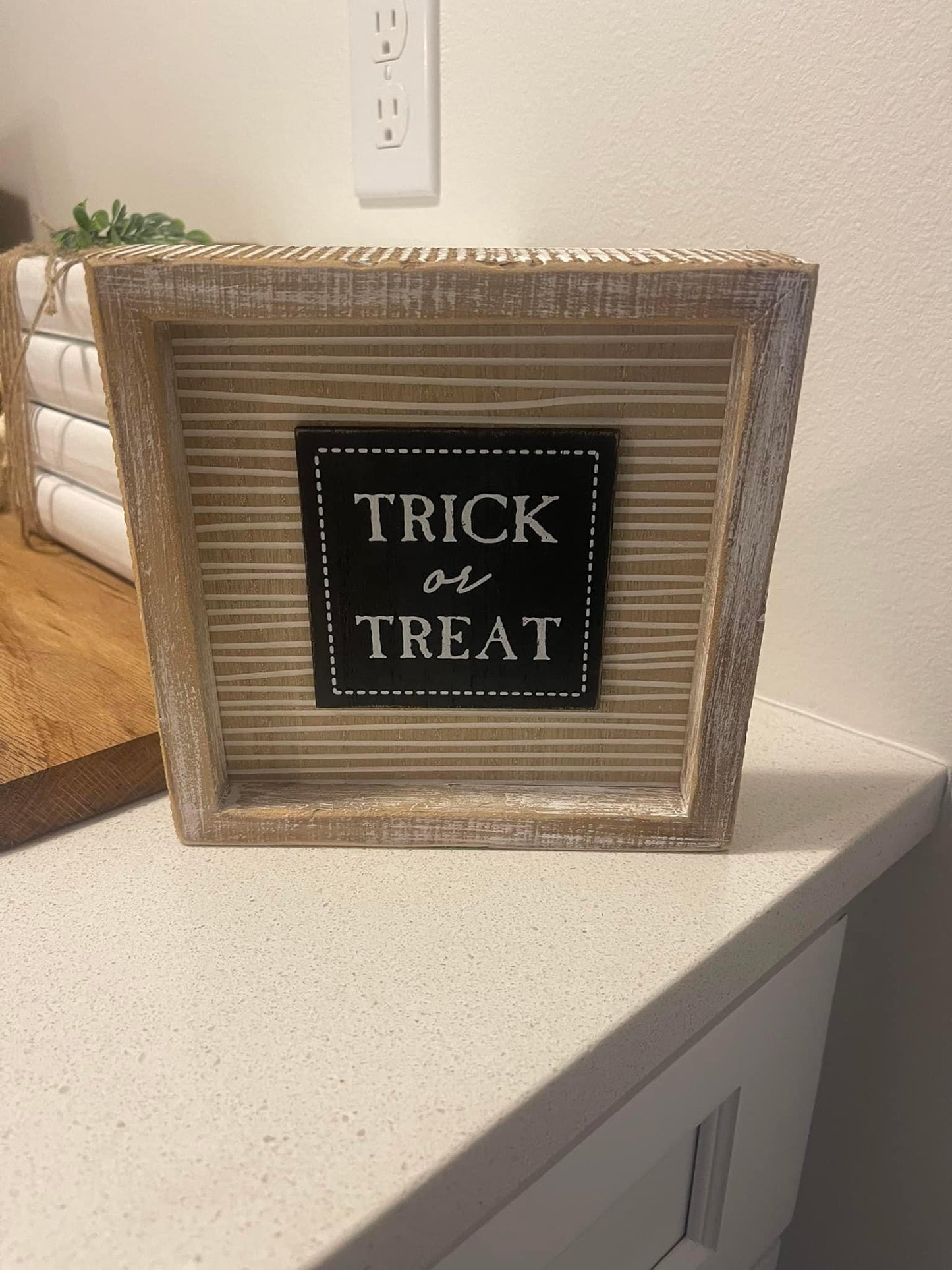 Trick or Treat & Give Thanks Reversible Sign