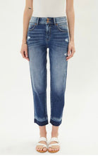 Load image into Gallery viewer, High Rise Slim Straight KanCan Jean
