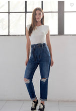 Load image into Gallery viewer, Paperbag Mom Fit Jeans
