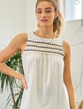 Load image into Gallery viewer, Scallop Crochet Trimmed Top
